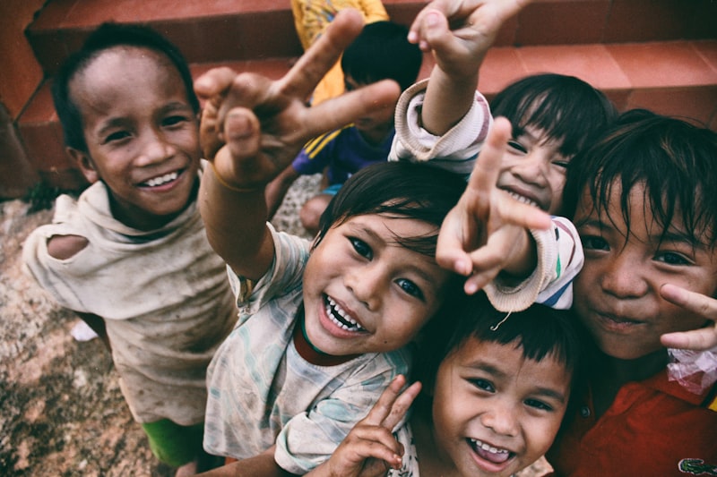 1 27 KIDS INC Community Banner